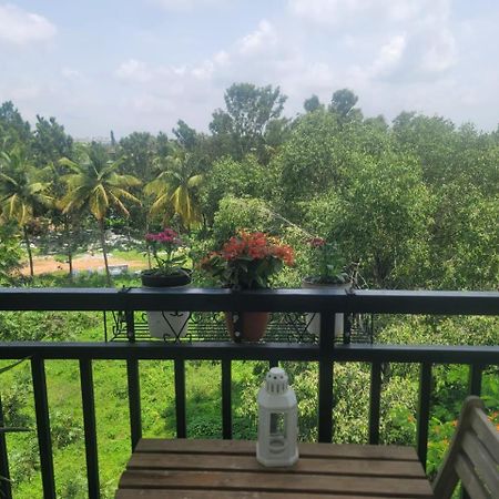 Serene Home Stay Bangalore Esterno foto